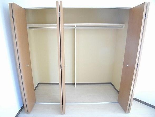 プレジャー桑園 収納