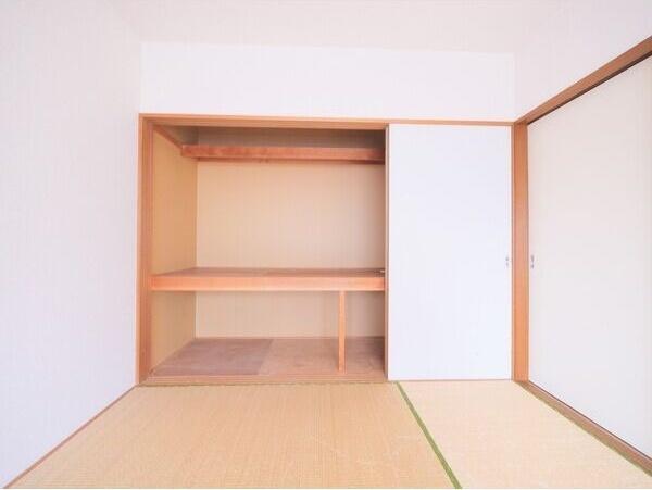 ステラ東雁来 収納