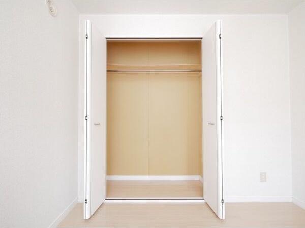 ティーダ栄通 収納