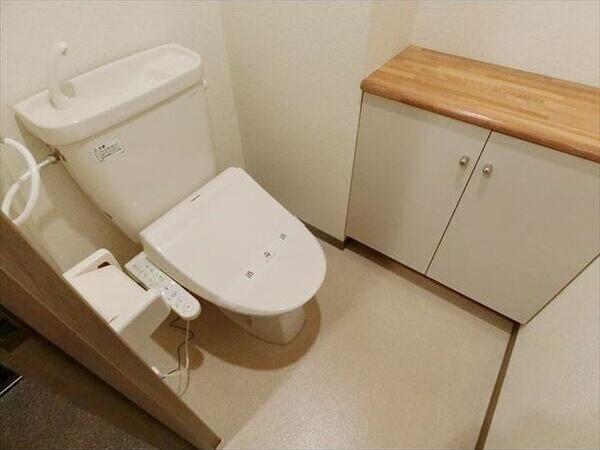 シャトーフロントナック トイレ