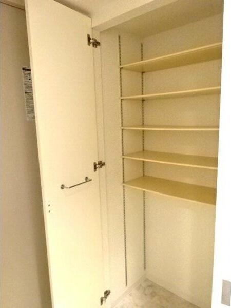 グランドタワー札幌 収納