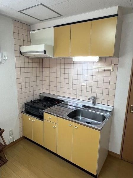 コンブリオ キッチン