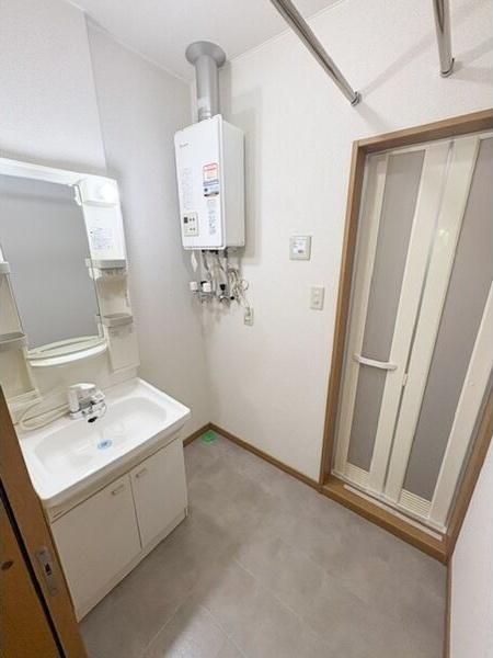 アイリス 洗面