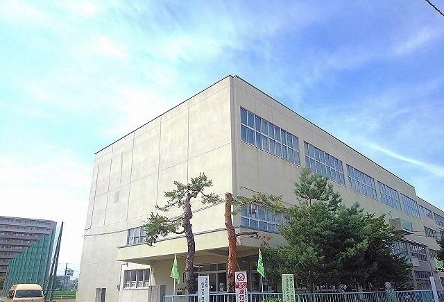 平和通小学校：1000m