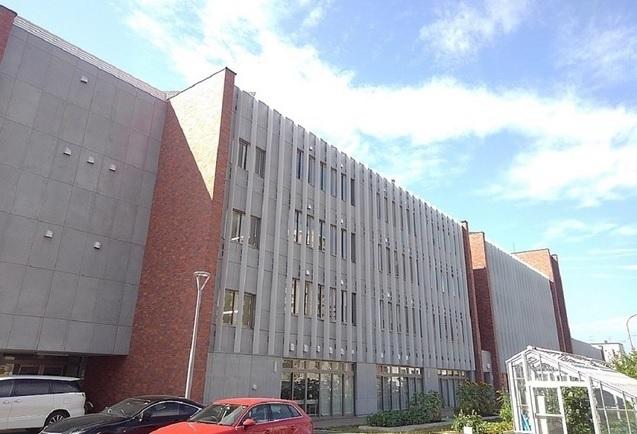 東札幌小学校：640m