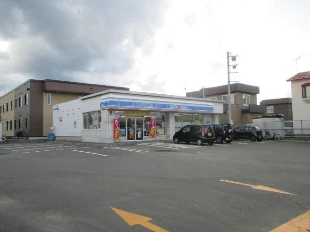 ローソン札幌新発寒6条店：247m