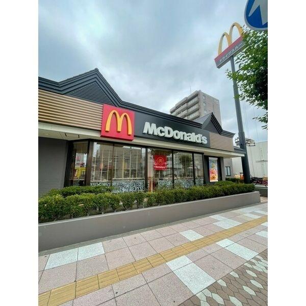 マクドナルド平岸店：475m