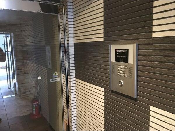コローレ元町 ロビー