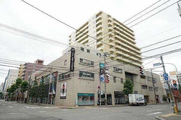 バスセンター前駅より徒歩5分 築43年9ヶ月 13階建の賃貸物件