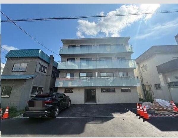 BRIGHTON COURT N20 外観
