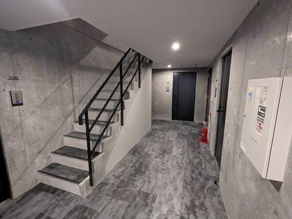 フェーラシュヴァル元町 ロビー