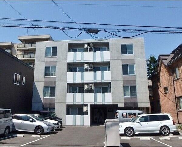 サンライン南12条 駐車場