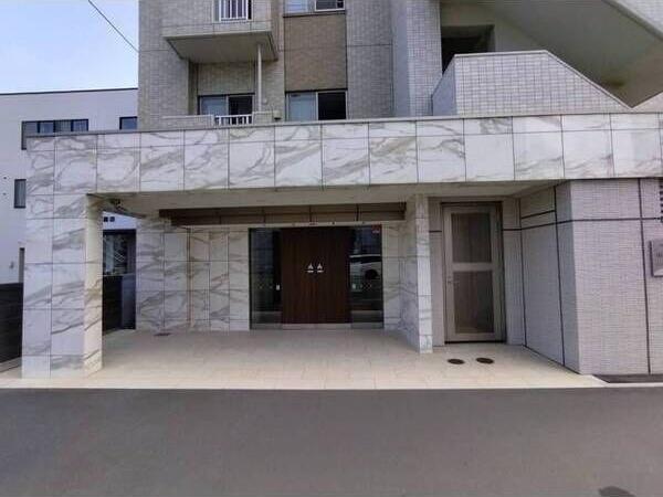 じょうてつアイム山鼻市電通フィエルテ 702号 エントランス