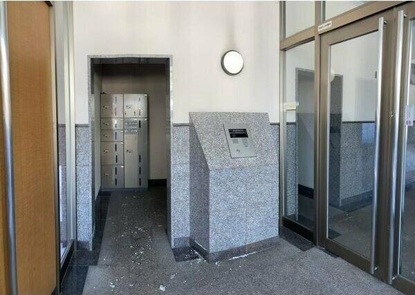 三和マンション(サンワマンション) エントランス