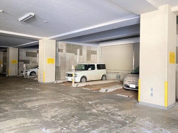 三和マンション(サンワマンション) 駐車場