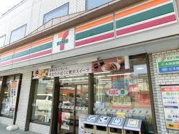 セブンイレブン札幌円山裏参道店：248m