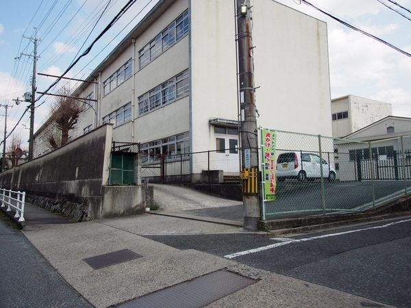 奈良市立佐保小学校：759m