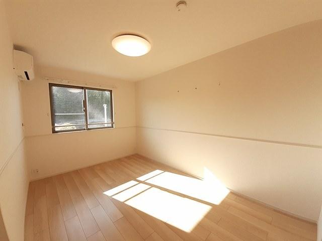 グレイス木津川　Ⅰ（201） 室内