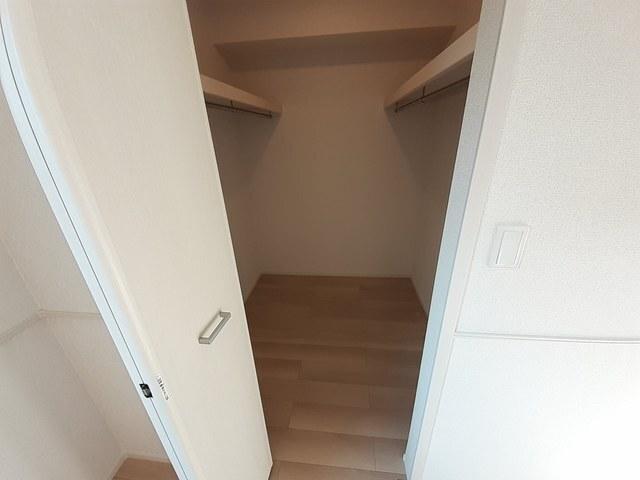 クレメント東九条Ａ（106） 収納