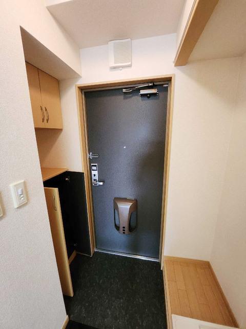 グリーンフィール大宮（906） 玄関