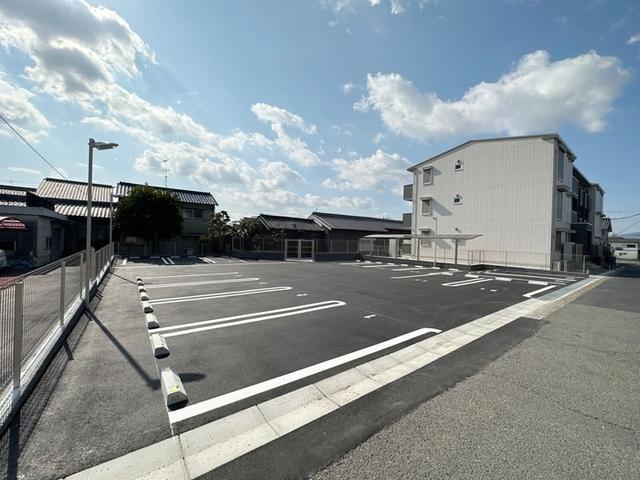 グランデ（103） 駐車場