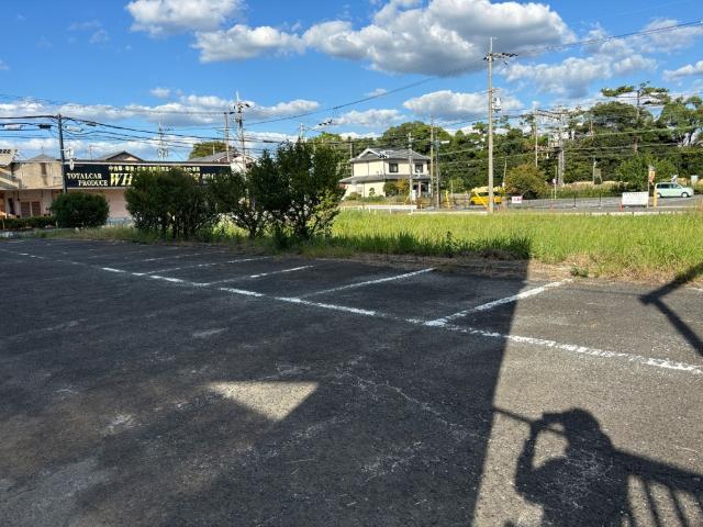ニシダコーポ　西ノ京 駐車場