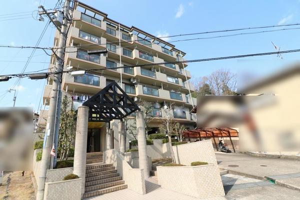 ネオハイツ富雄 外観