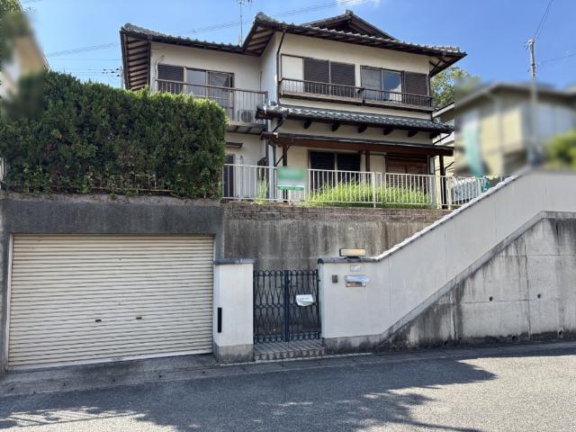 生駒市　喜里が丘２丁目　４LDK 外観