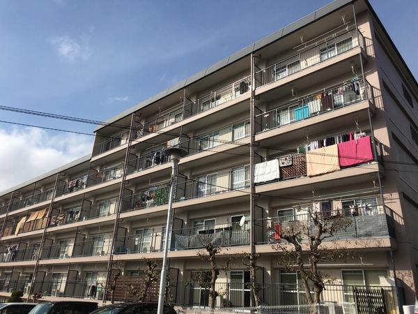 ダイヤハイツ学園前　Ｃ号棟 外観