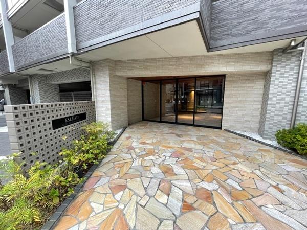 エスリード生駒本町ヒルズ エントランス
