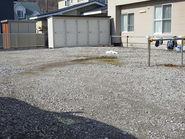 Ｍハイツ若草３（101） 駐車場