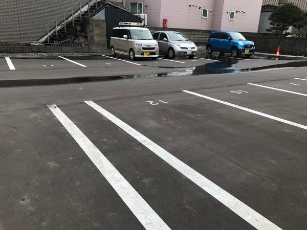プチメゾン　ＷＡＮＩＳＨＩ　２（A101） 駐車場