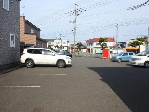 Ｍハイツ美園５（203） 駐車場
