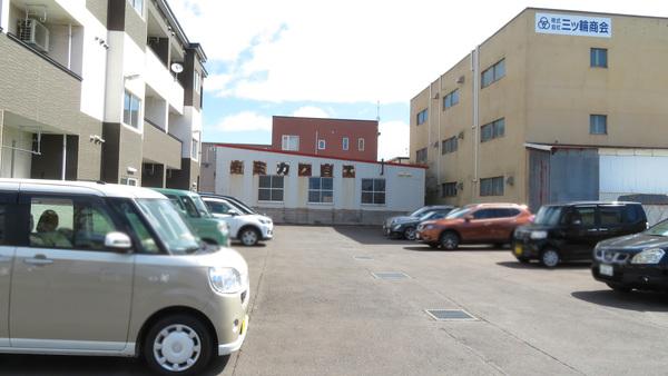 Mハイツ日の出２（302） 駐車場