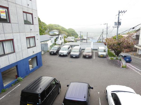 ラグジュアリースペース（303） 駐車場