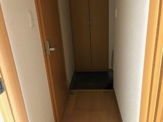 ベルシーヌ祝津（102） 玄関