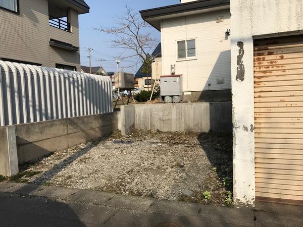 八丁平２丁目34番8借家 駐車場