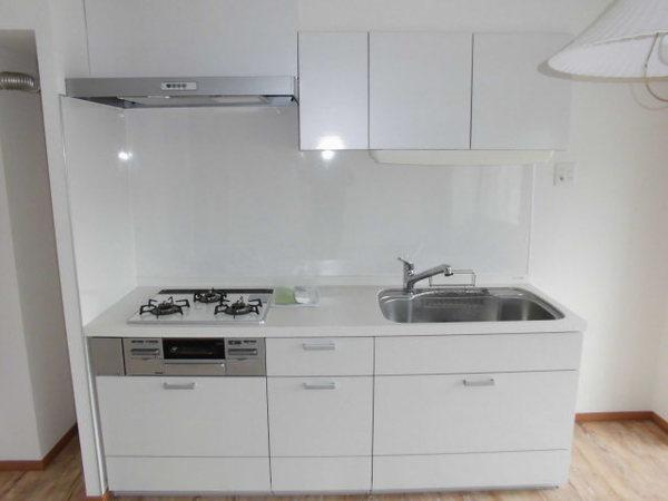 中央町３丁目ハイツ（401） キッチン