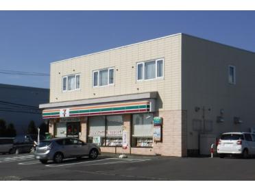 セブンイレブン登別桜木町店：733m