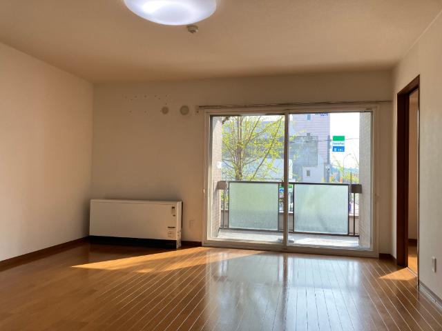 アーバンヴェール参号館（202） リビング