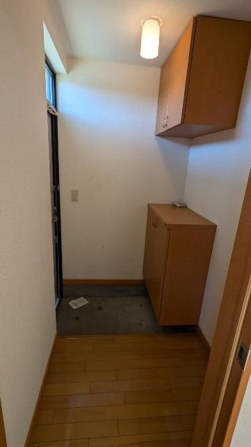 さくらハイツ（102） 玄関