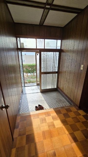 美園町6丁目借家 玄関