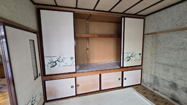 美園町6丁目借家 収納