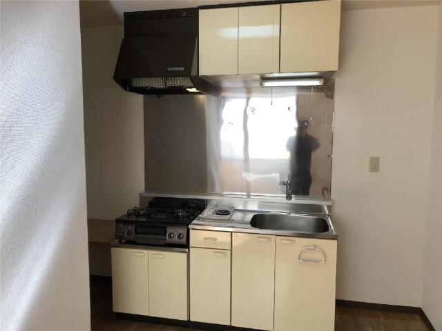 クレストコート母恋（202） キッチン