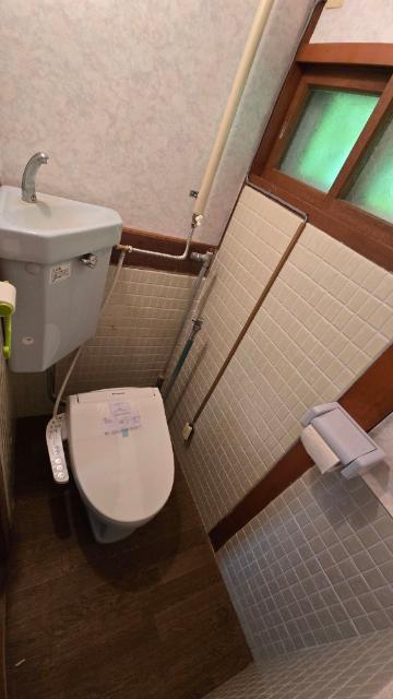港南町2丁目21-10戸建 トイレ