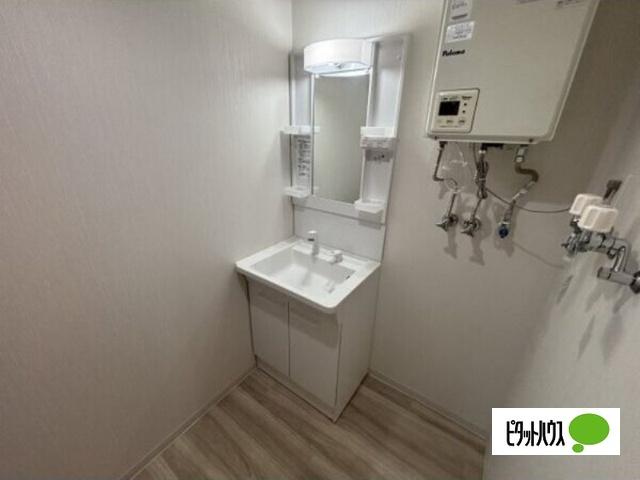 Ｌｉｖｉｎｇ　ｗｉｔｈ　Ｍｏｔｏ（202） 洗面