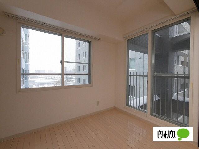 円山シャトー桂和医大前（802） バルコニー