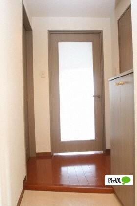 デュ　アンジュ北円山（302） 玄関
