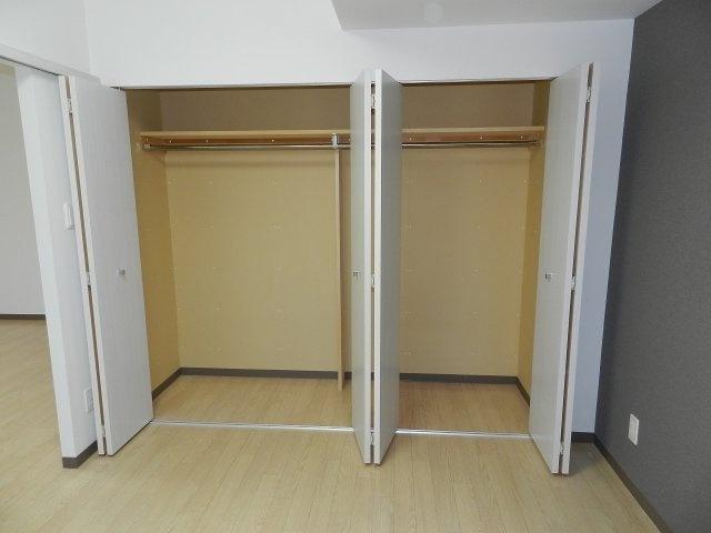 プレジャー室蘭駅前Ⅱ（306） 収納