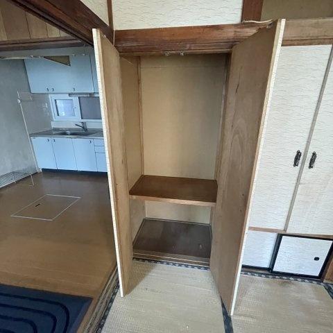 東町5丁目28-10戸建 収納